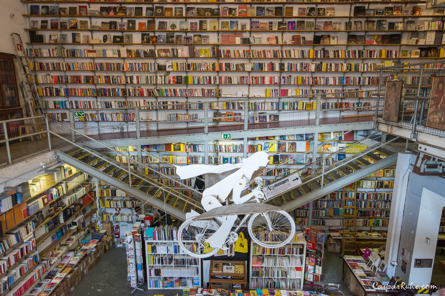 Ler Devagar Bookstore